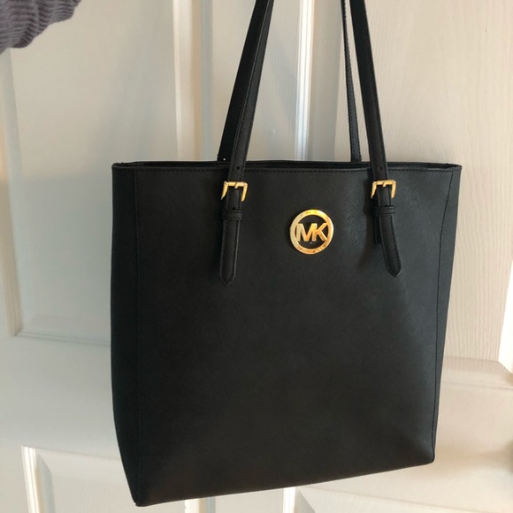 Michael kors black purse - Picture 1 of 5